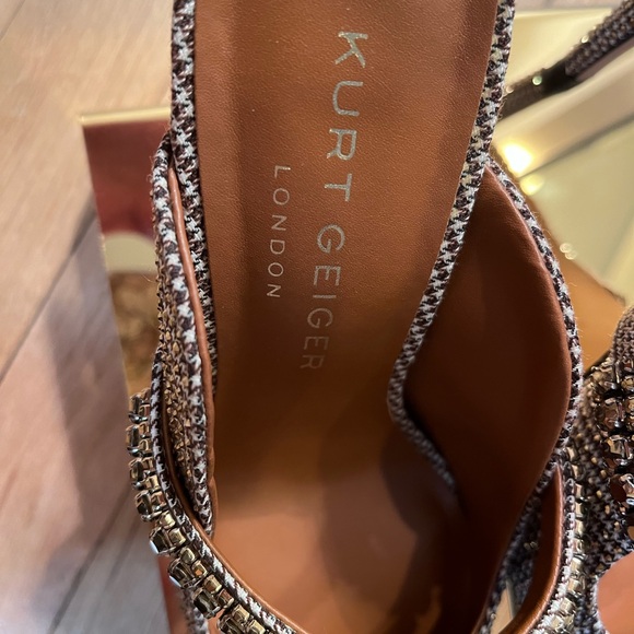 Kurt Geiger London Duke Crystal Pointed Mules - Picture 10 of 11